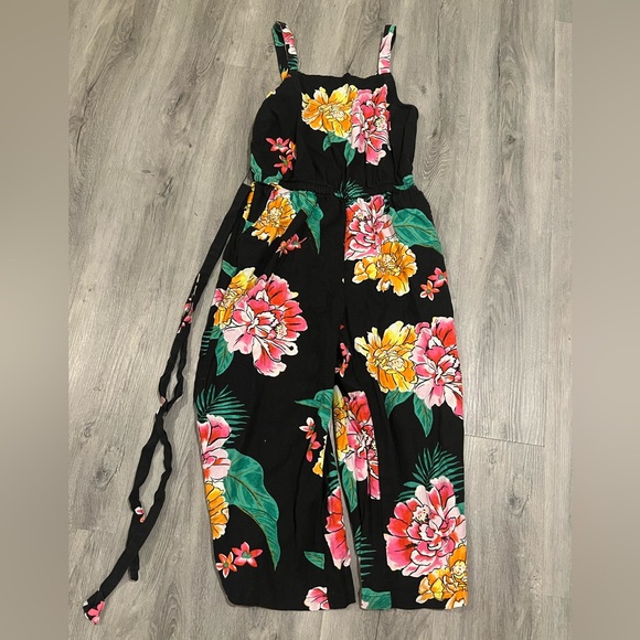 Old Navy Pants - Old Navy Floral Jumpsuit